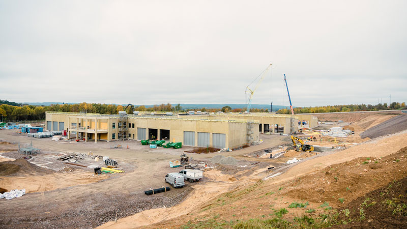 Byggnationen av luftvärnshallen. Foto.